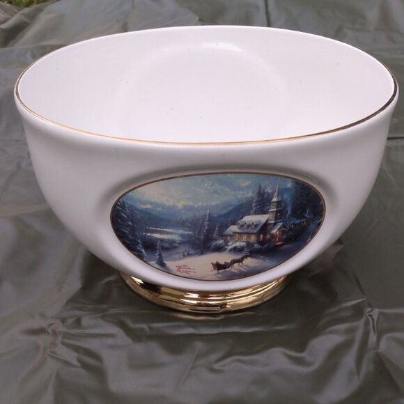 Thomas Kinkade Other - Kinkade bowl